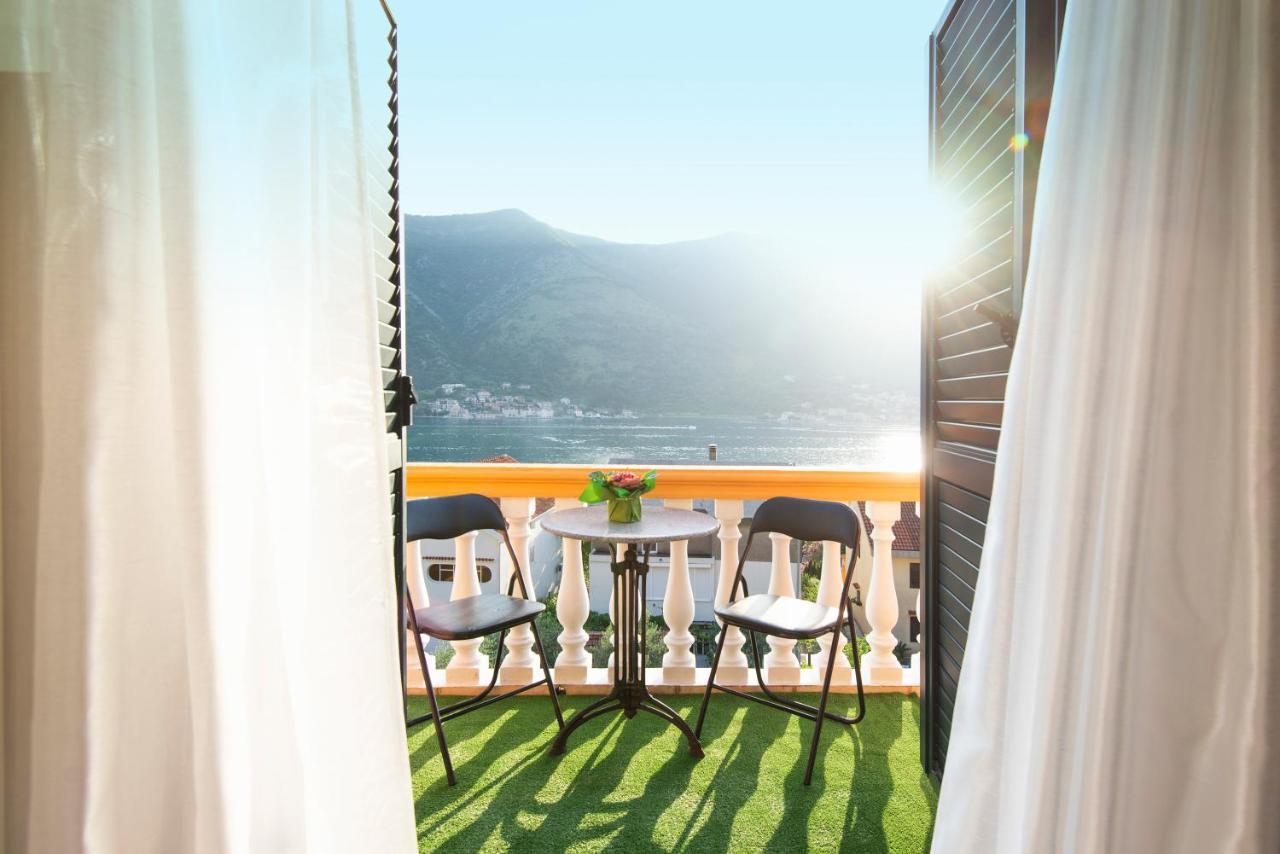 Apartment Ena With Amazing Sea View Kotor Buitenkant foto